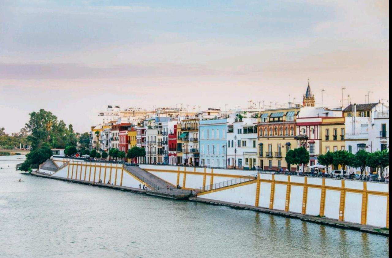 Sevilla Triana Jacuzzi Eksteriør billede